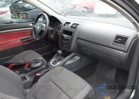 2007 Volkswagen Rabbit 2-Door z USA, uszkodzony, nr VIN WVWBS71K17W080802